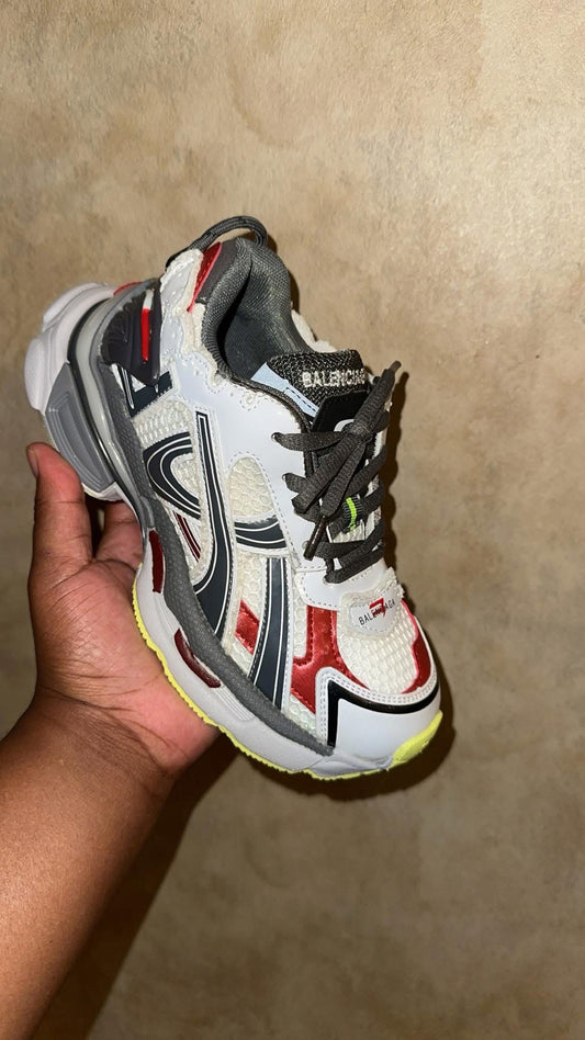 Runners (red/gray)