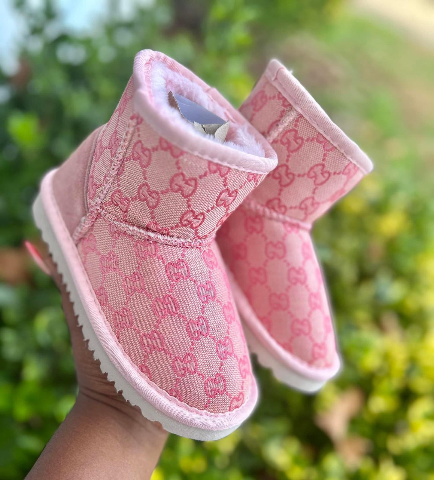 “GG” Ugg