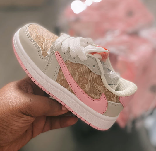 TS X GG AJ1s
