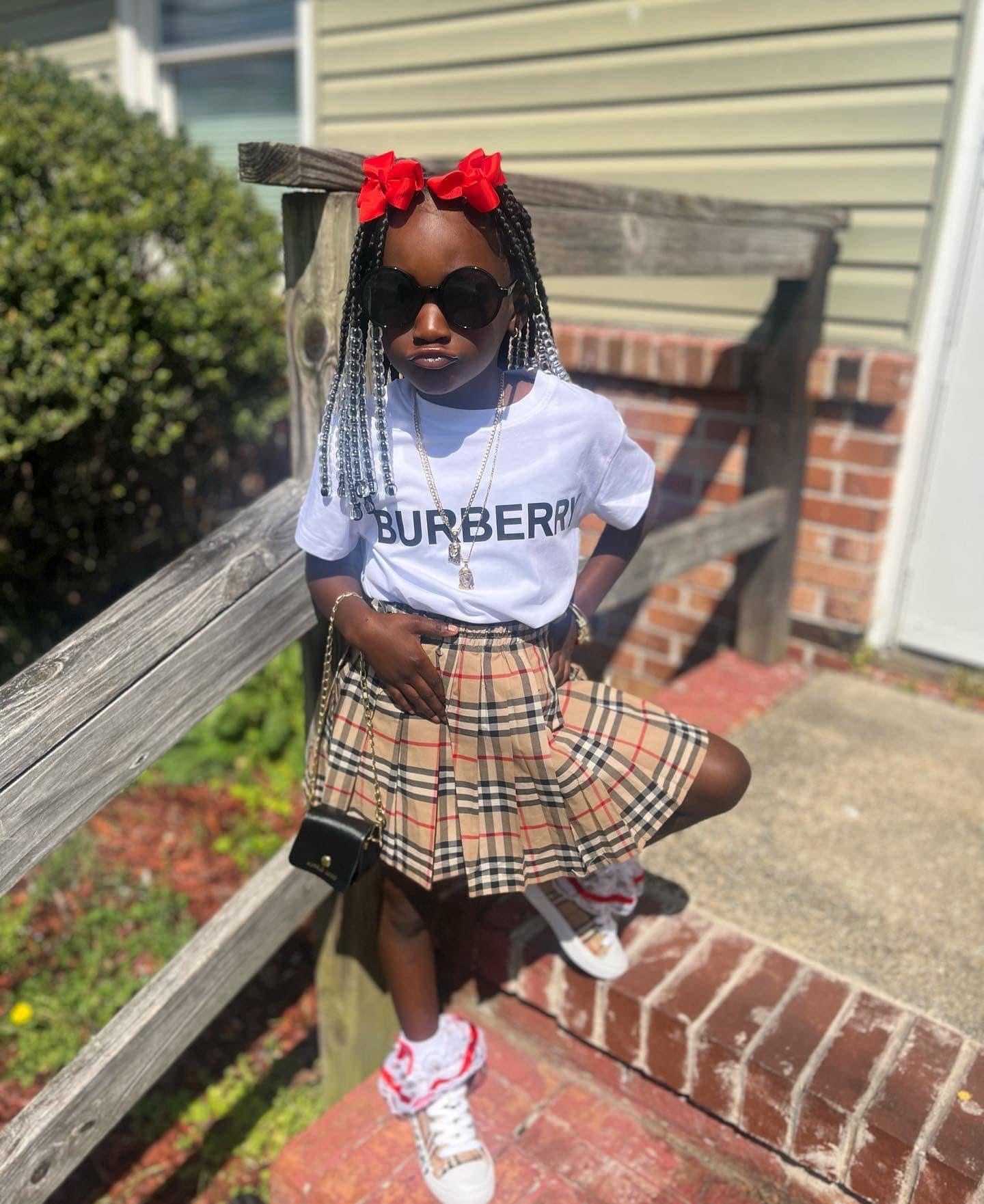 “Bur” Logo Tee skirt set