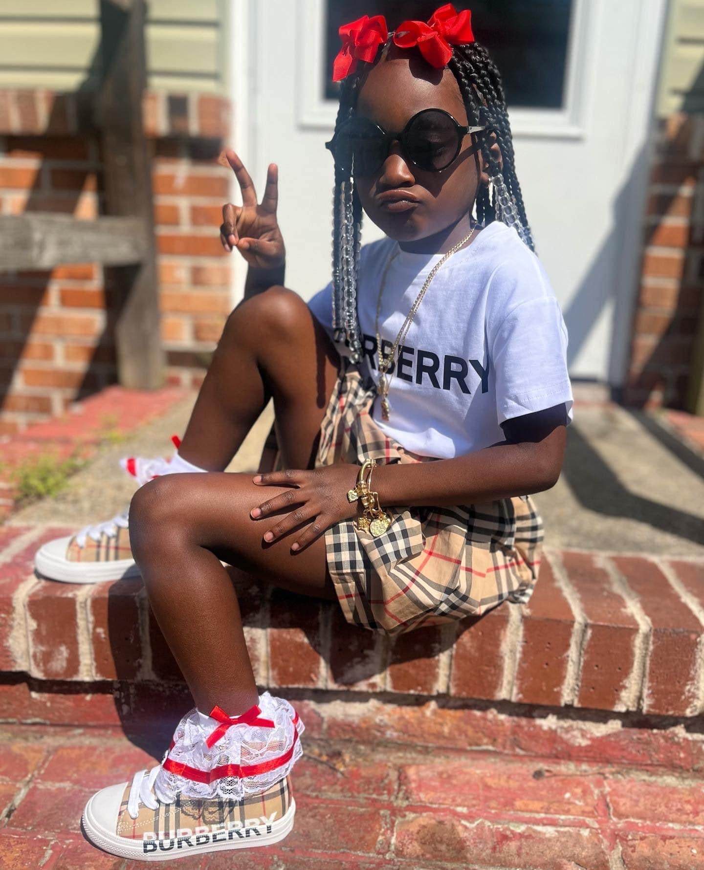 “Bur” Logo Tee skirt set