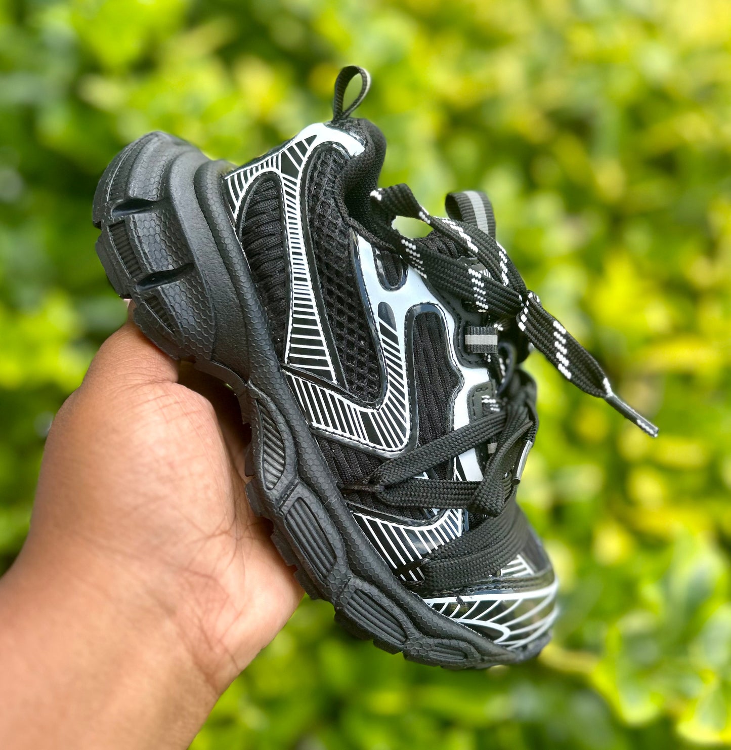 “Lace up” Balencis