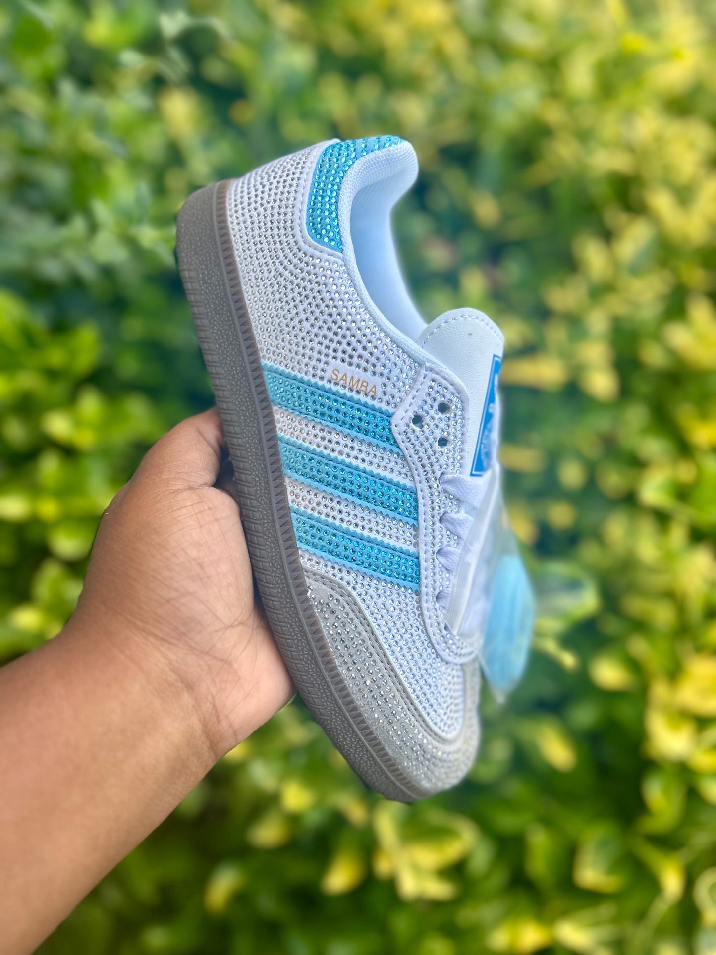 “Blingy Blue” Samba