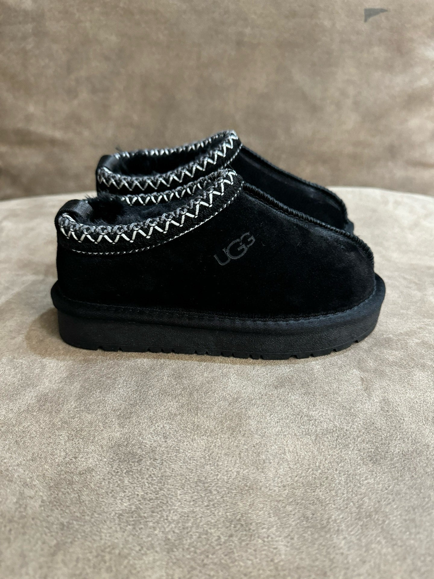 Mini Ugg slides
