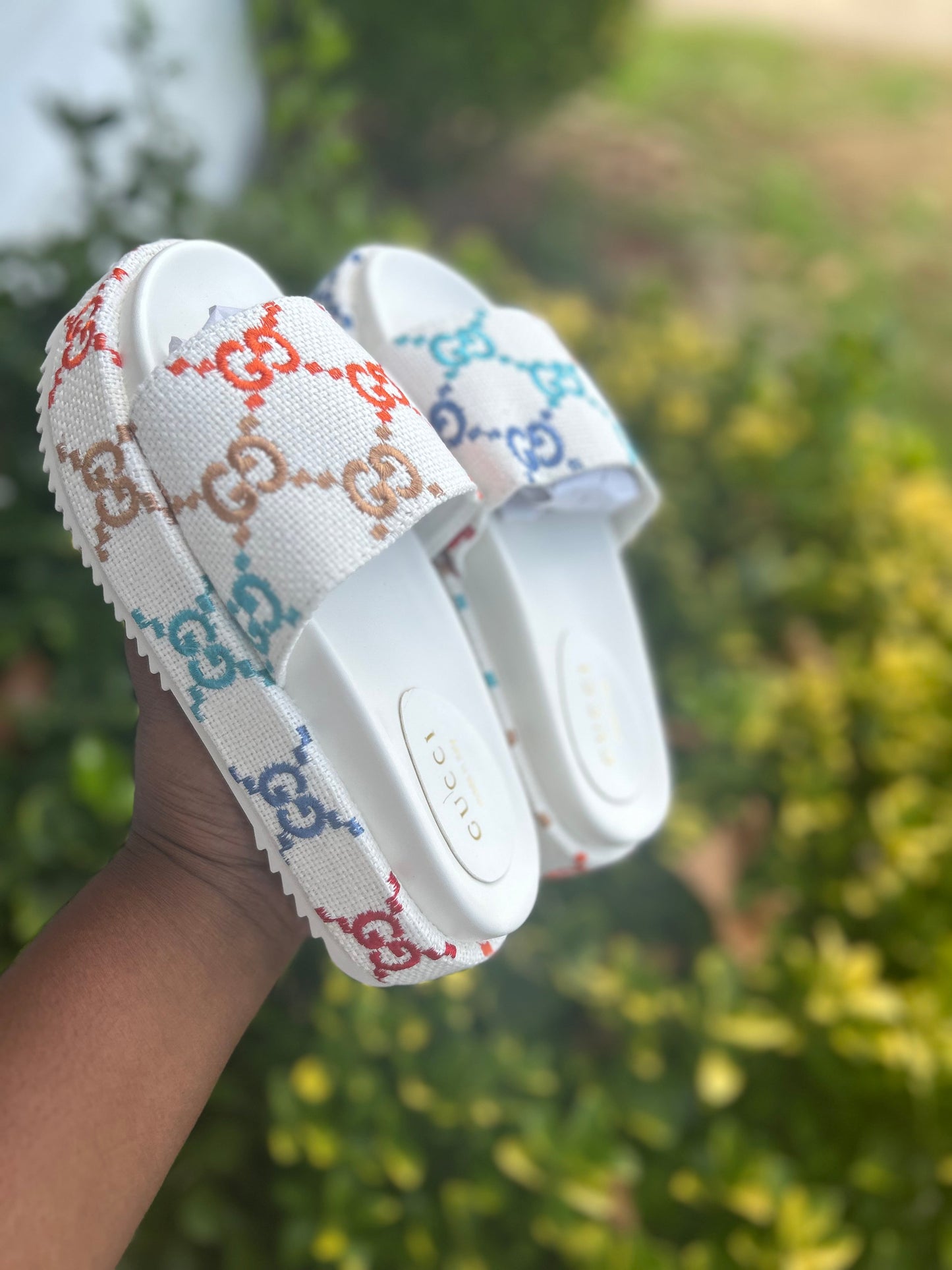 Colorful Gg slides
